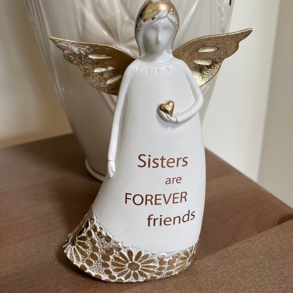 Angel Bell Figurine "Sisters are Forever Friends" New In Box - Picture 1 of 5